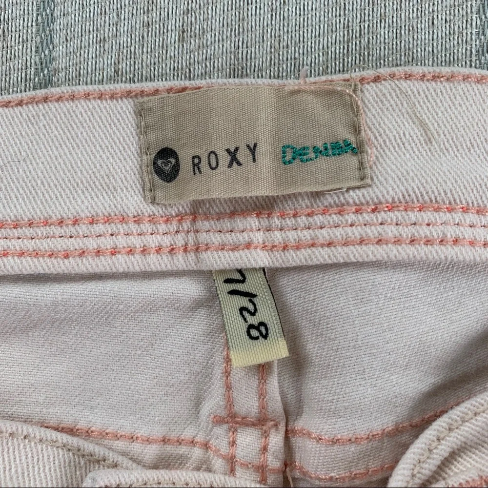 Pink Roxy Shorts - Picture 3 of 4